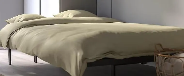 Workation, Centre, 4-5 Persons 3-4 Nights Best Offer, Nature Park Metro 1Min , 15 Min Palac Kultury, Balcony, Quiet, Easy Parking Chroniony Warsaw 0*,  Poland